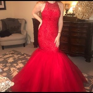 Beautiful rose red sherri hill prom dress
